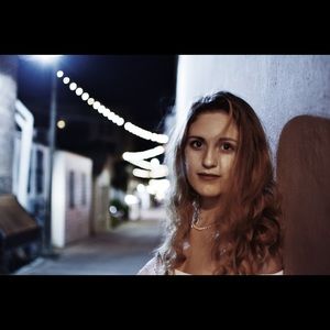 Meet your Posher, Nicole